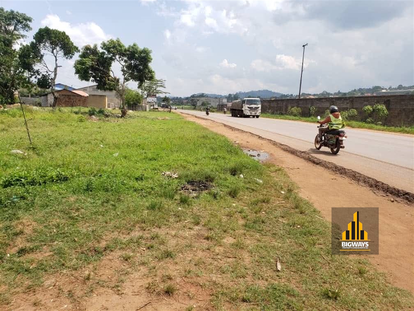 Commercial Land for sale in Mbalala Mukono