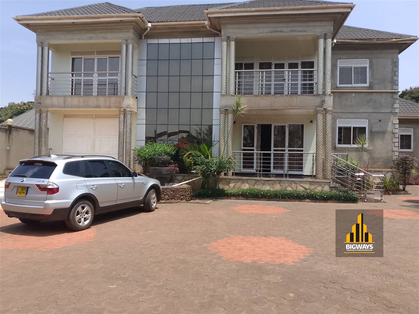 Storeyed house for sale in Kajjansi Wakiso