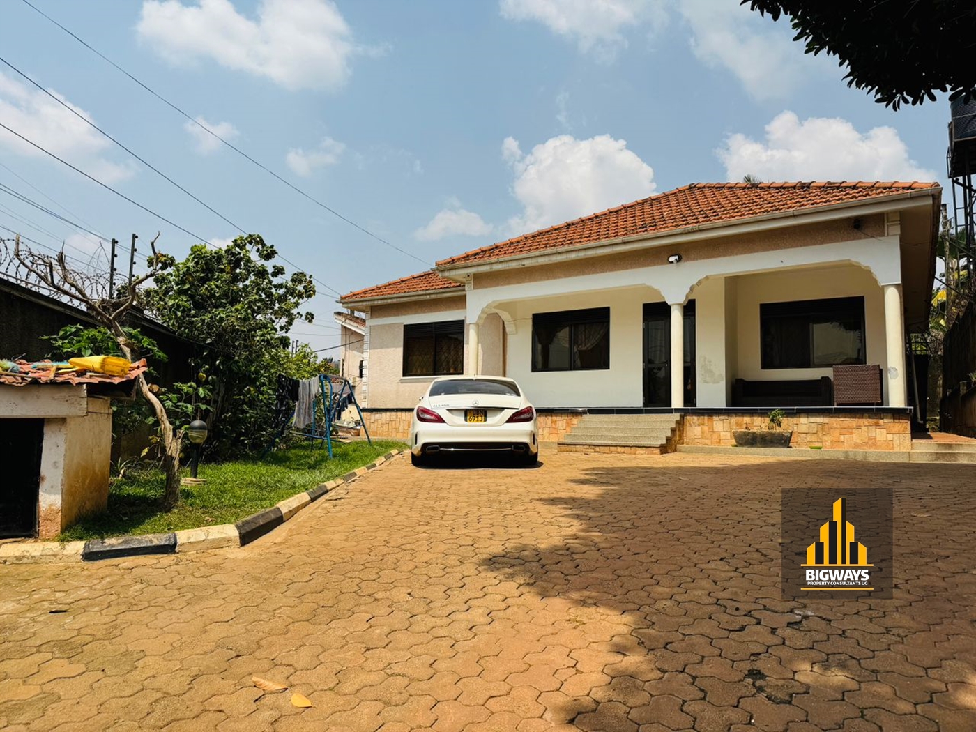 Bungalow for sale in Muyenga Kampala