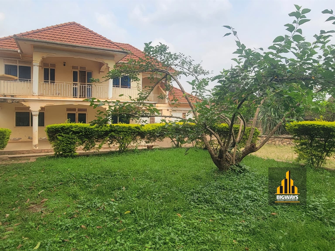 Storeyed house for sale in Mulawa Wakiso