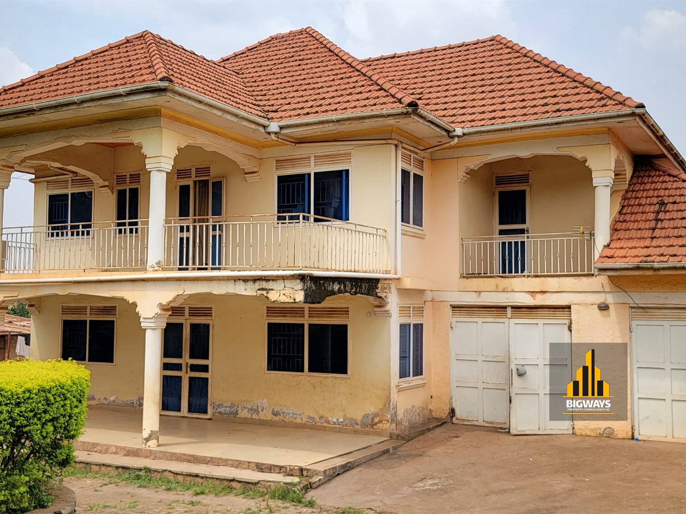 Storeyed house for sale in Mulawa Wakiso