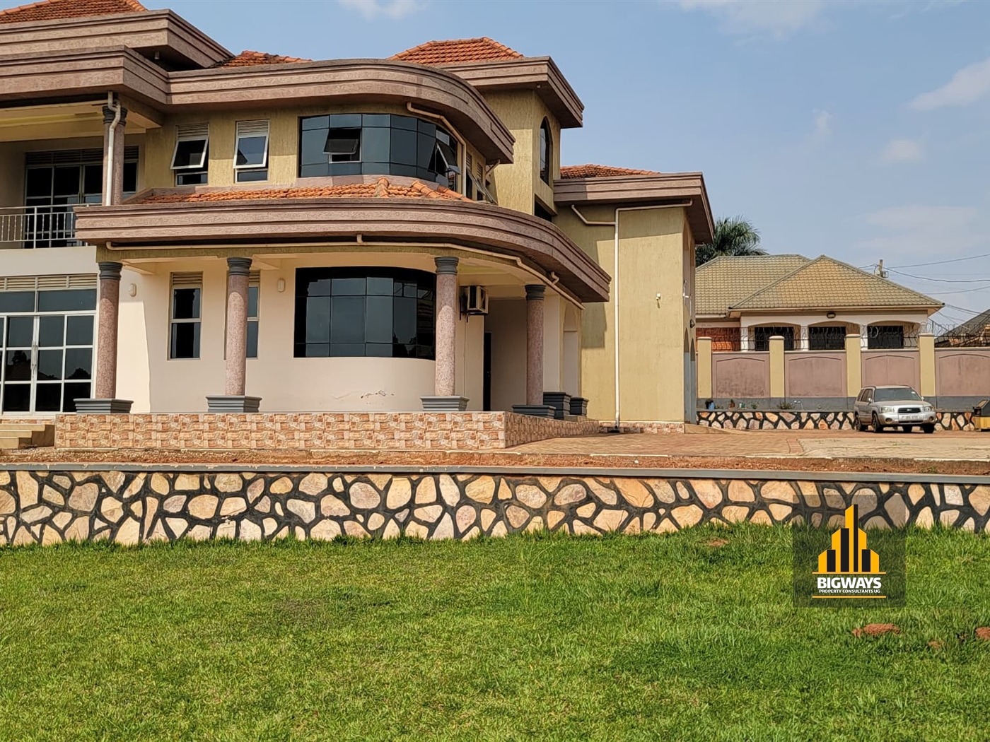 Mansion for sale in Najjera Wakiso