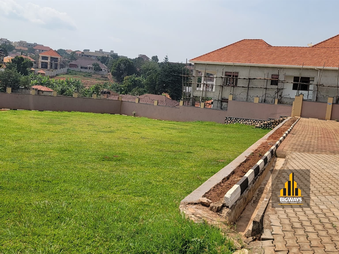 Mansion for sale in Najjera Wakiso