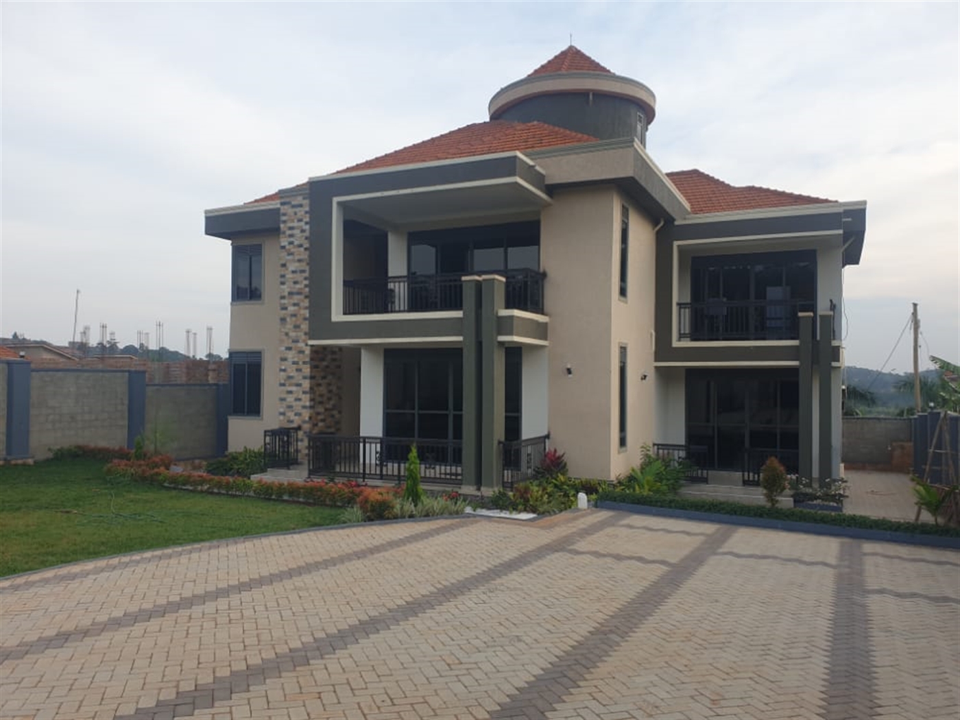 Storeyed house for sale in Akright Wakiso