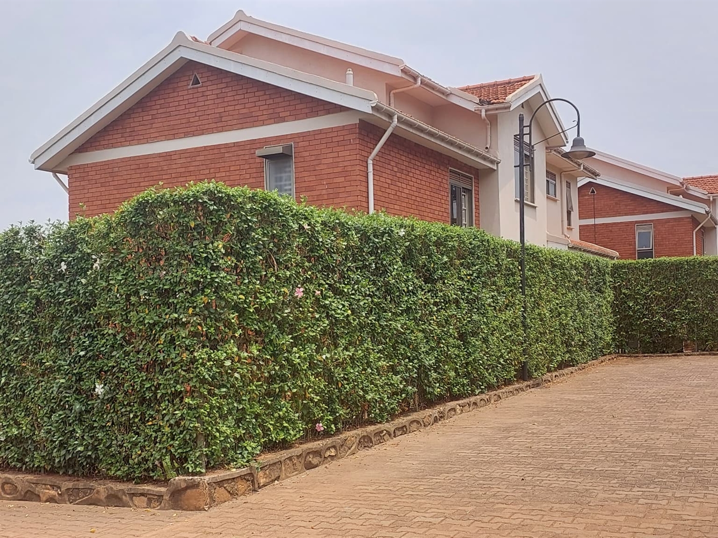 Storeyed house for rent in Kitende Wakiso