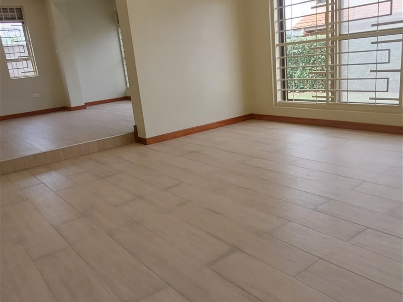 Storeyed house for rent in Kitende Wakiso