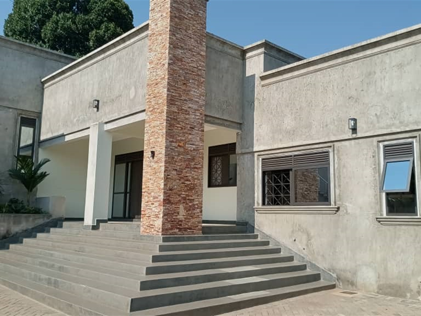 Bungalow for sale in Bwebajja Wakiso