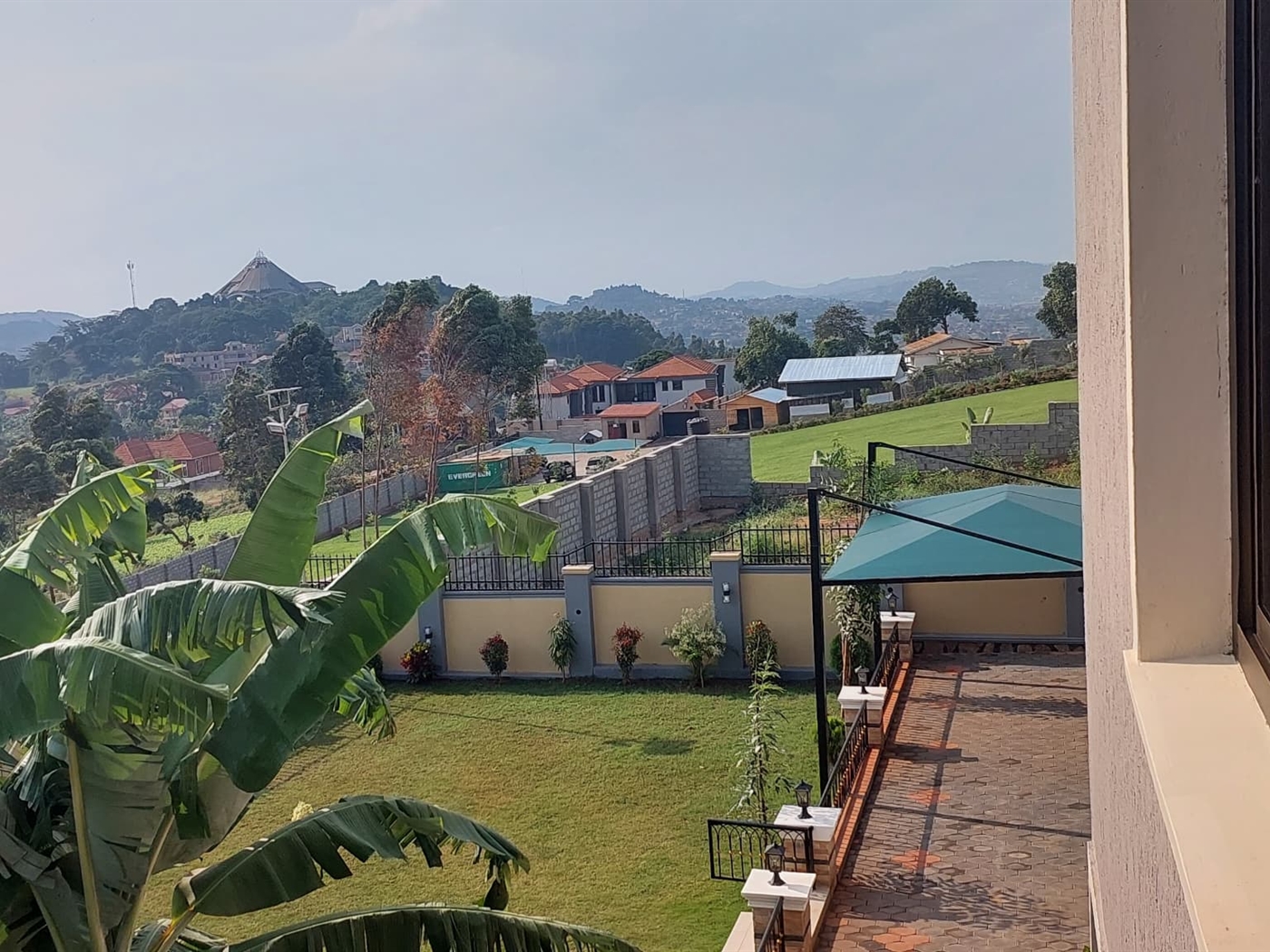 Storeyed house for sale in Bwebajja Wakiso