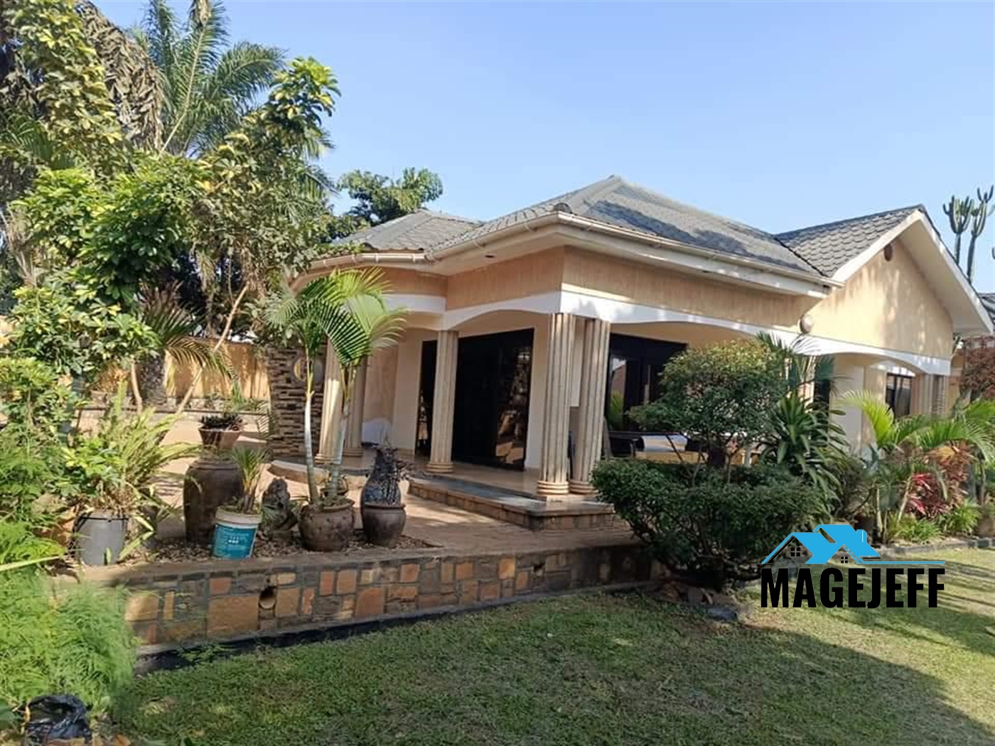 Bungalow for sale in Kyaliwajjala Wakiso