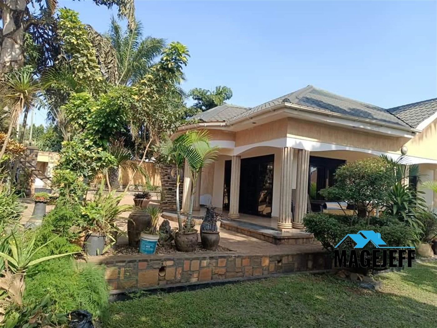 Bungalow for sale in Kyaliwajjala Wakiso