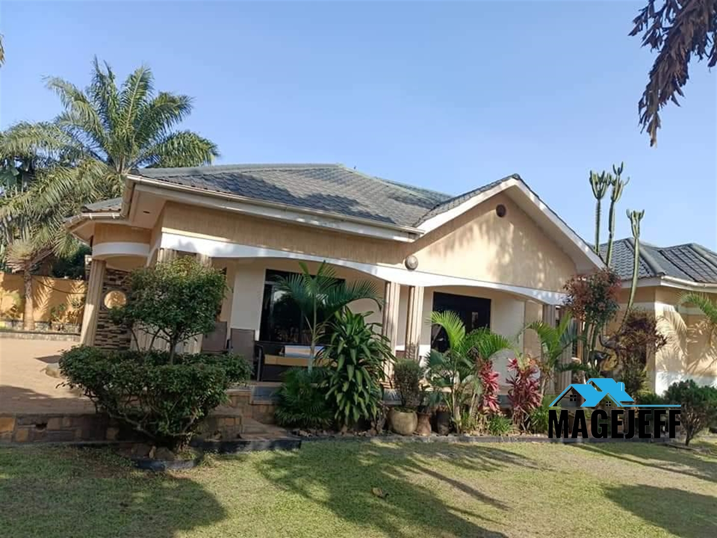 Bungalow for sale in Kyaliwajjala Wakiso