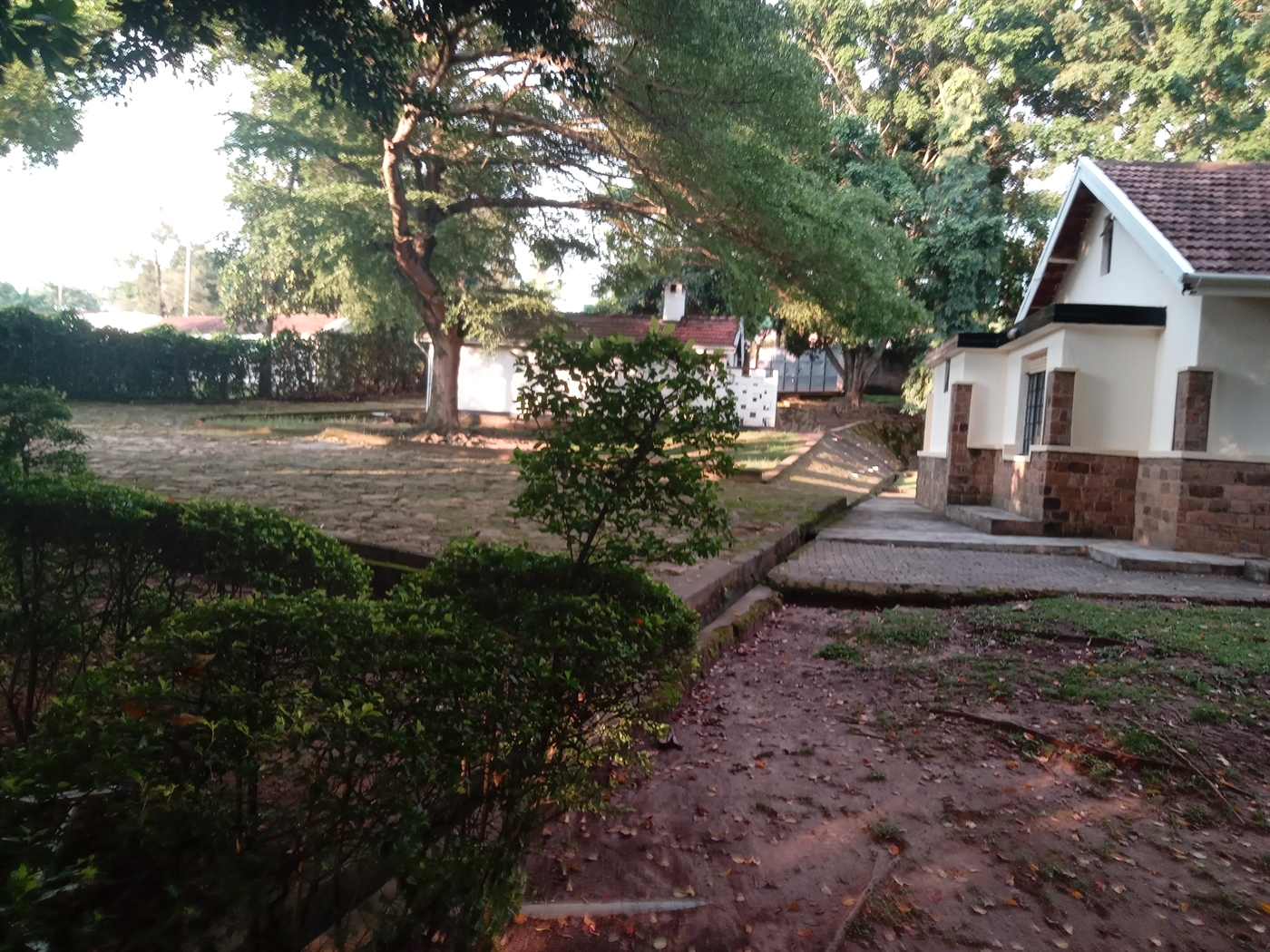 Bungalow for rent in Seniorquarter Mbaale