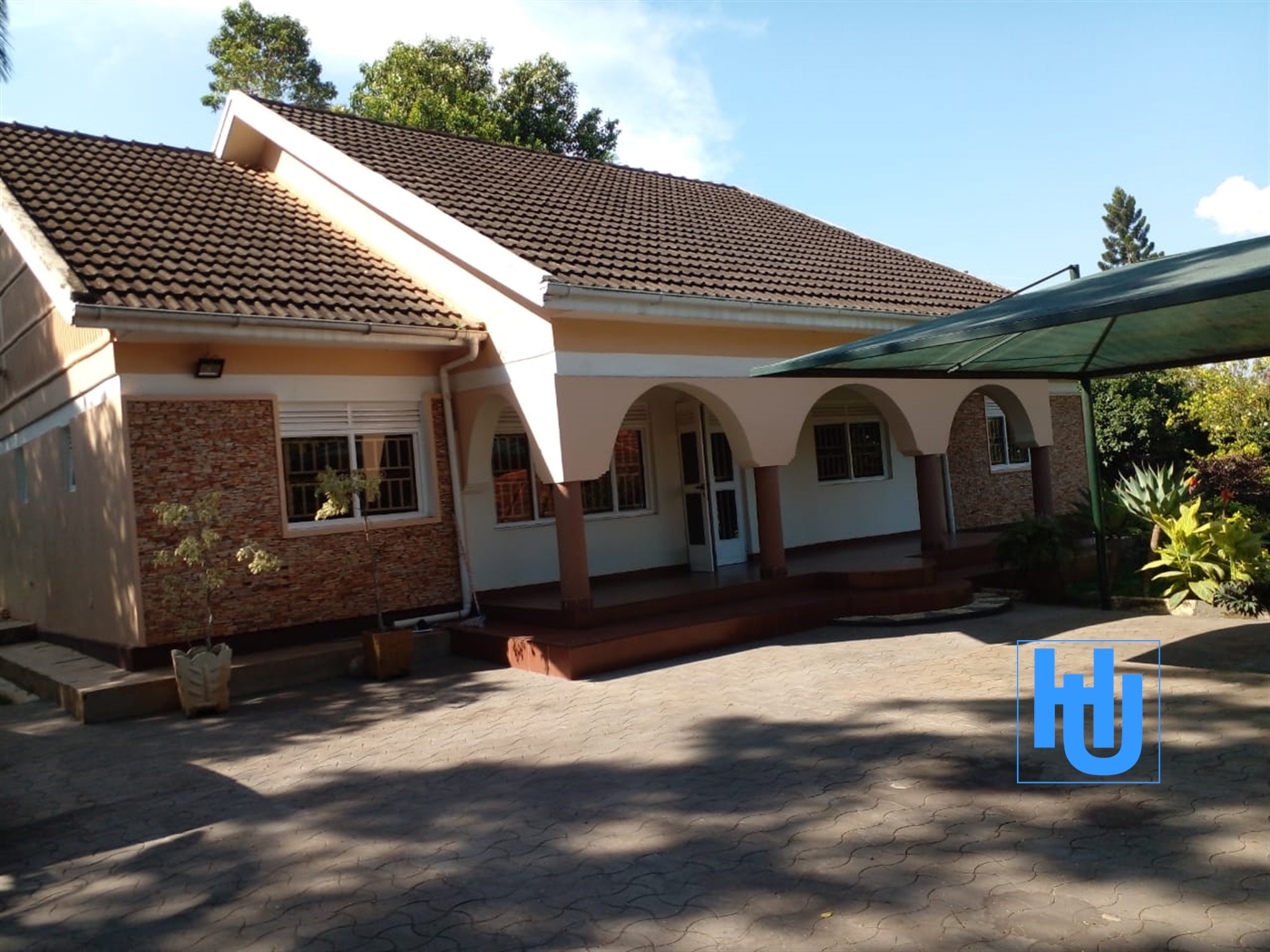 Bungalow for sale in Muyenga Wakiso