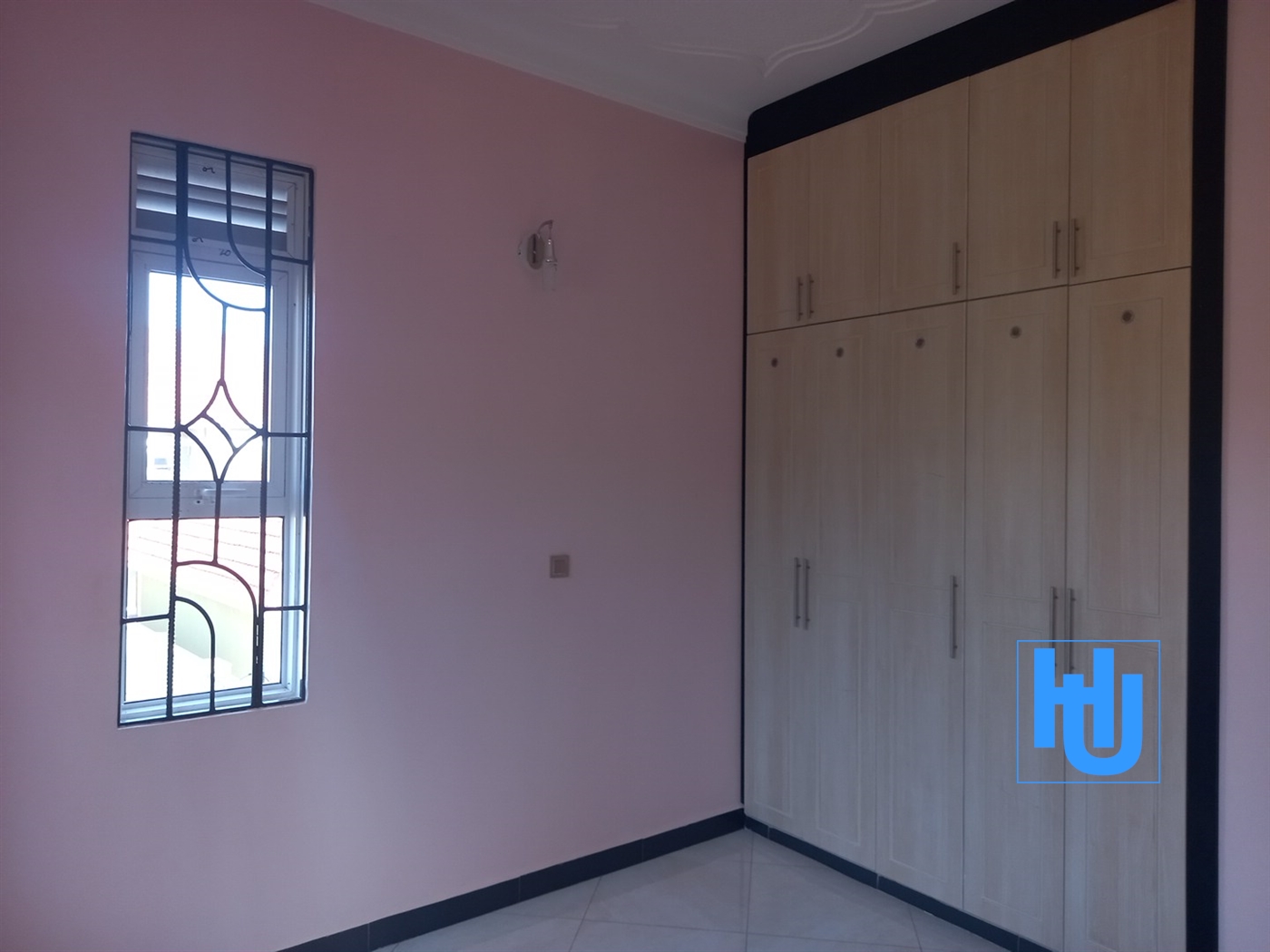 Mansion for sale in Kitende Wakiso