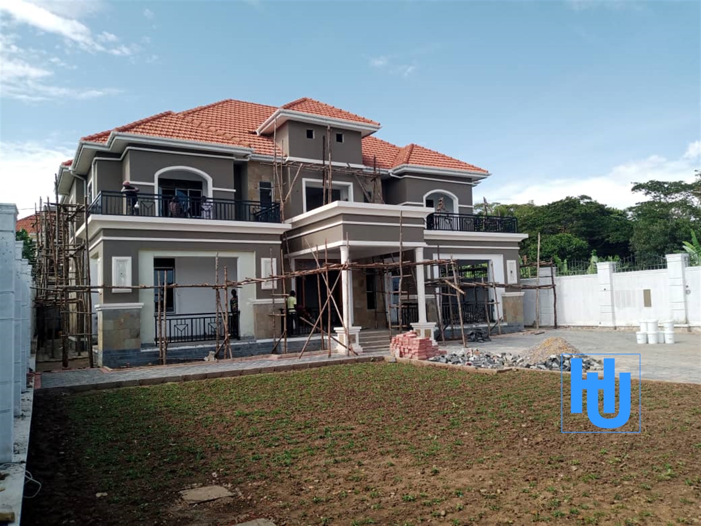 Mansion for sale in Munyonyo Wakiso