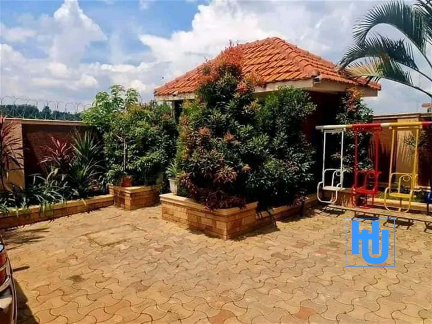 Mansion for sale in Kyanja Wakiso