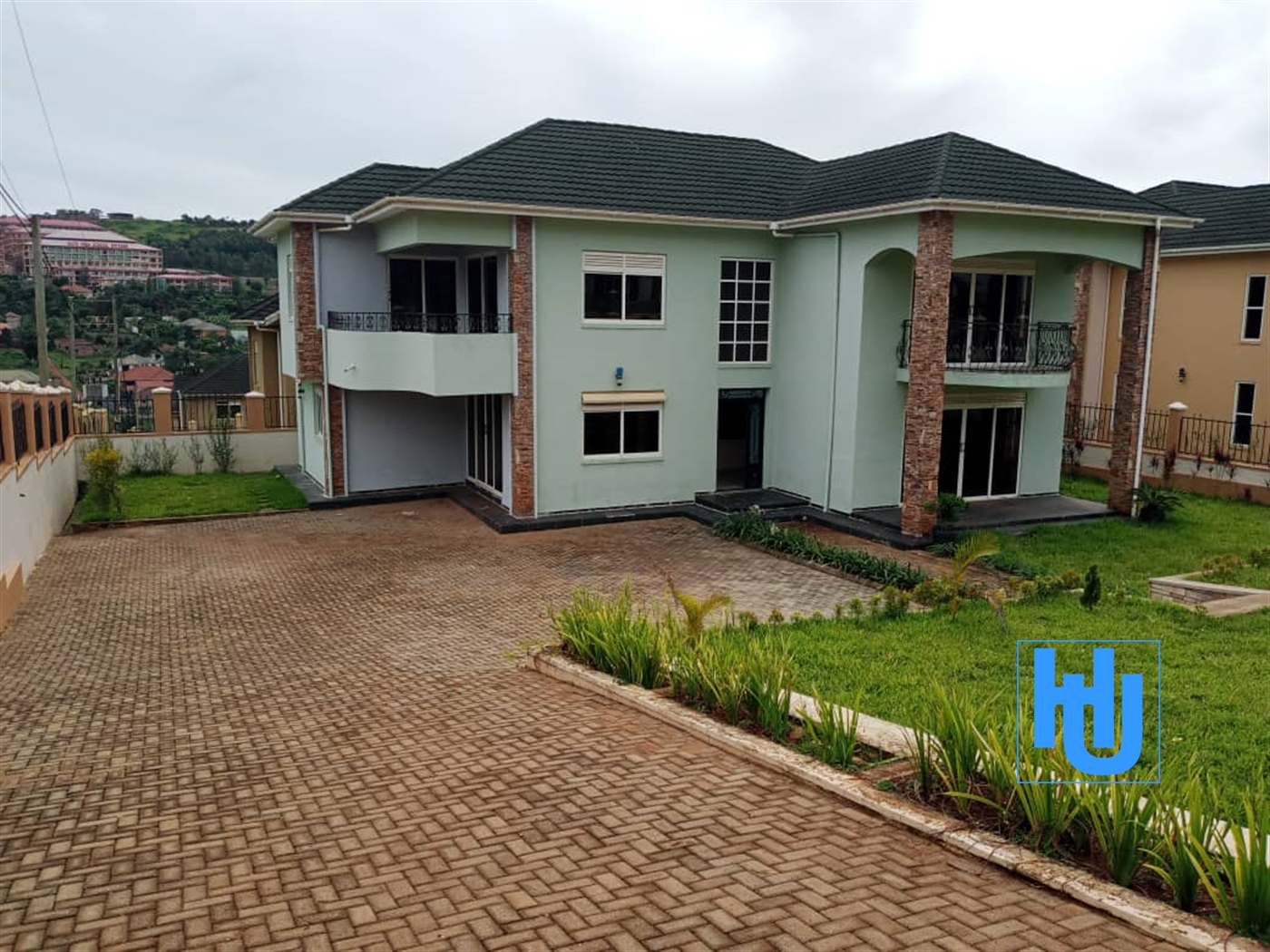 Mansion for sale in Bwebajja Wakiso