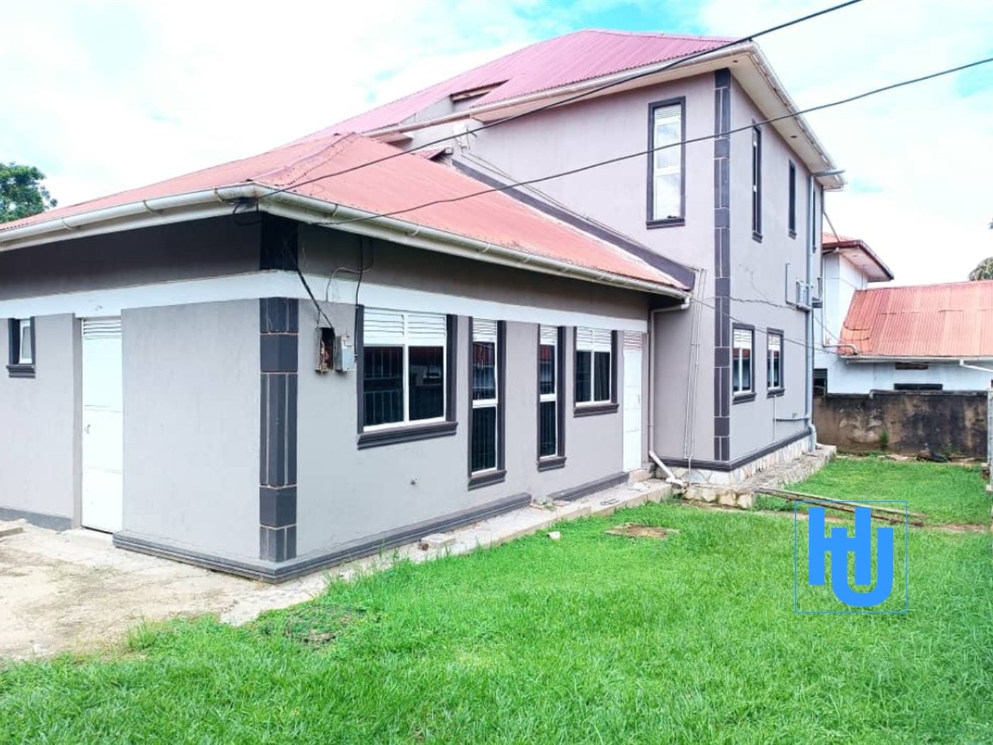 Mansion for sale in Kasangati Wakiso