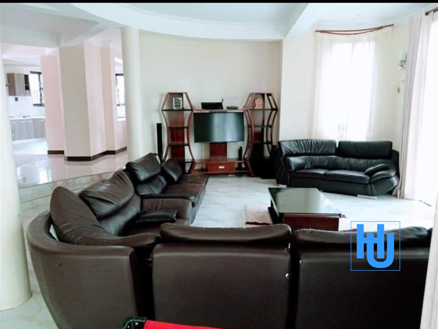 Mansion for sale in Kira Wakiso