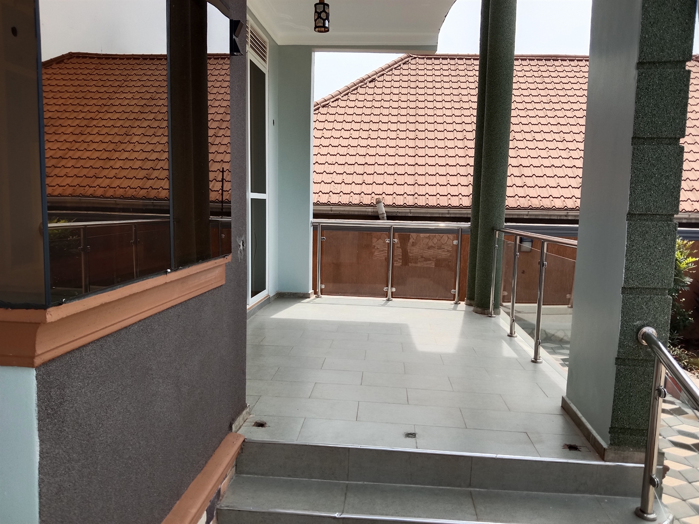 Mansion for sale in Kira Wakiso