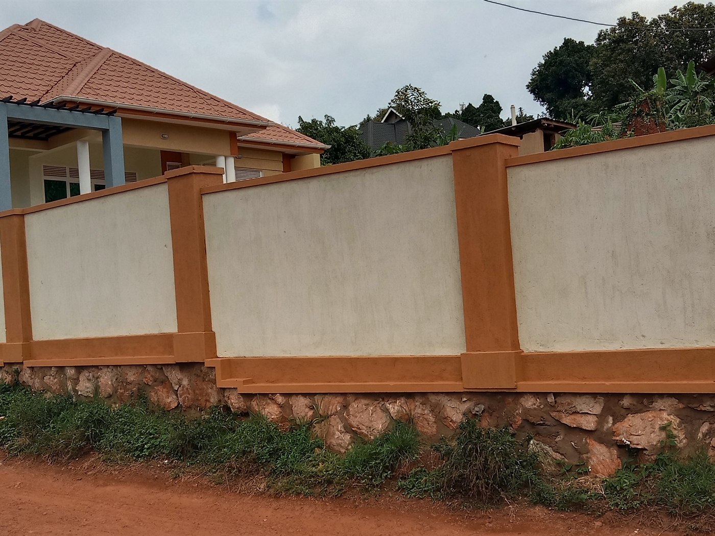 Bungalow for sale in Kitende Wakiso