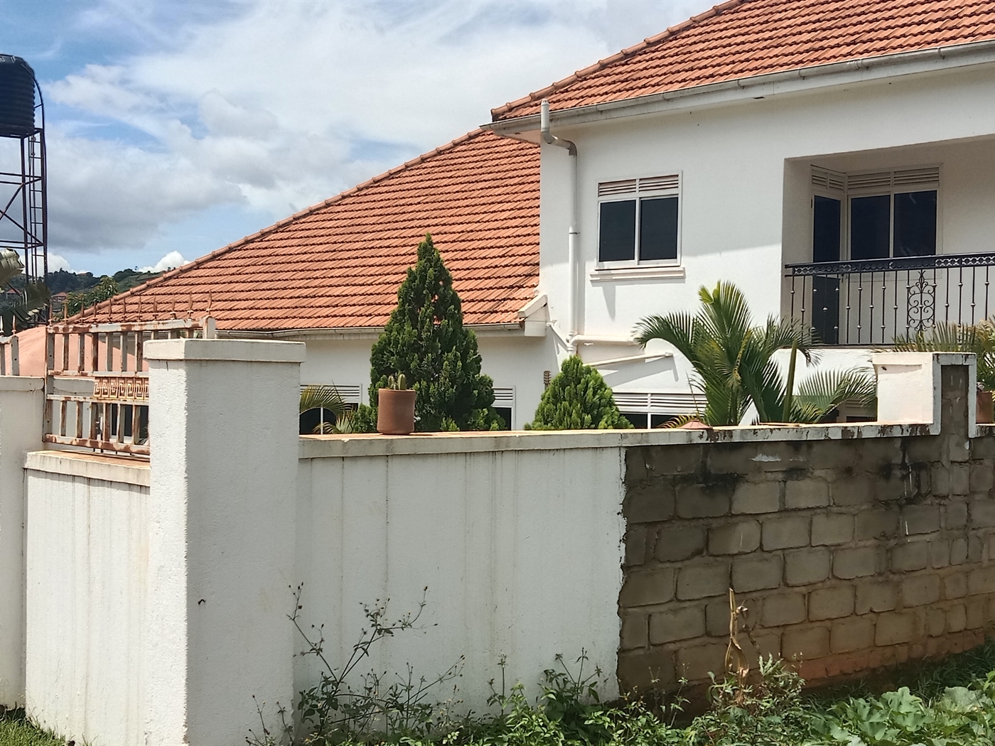 Storeyed house for sale in Akright Wakiso