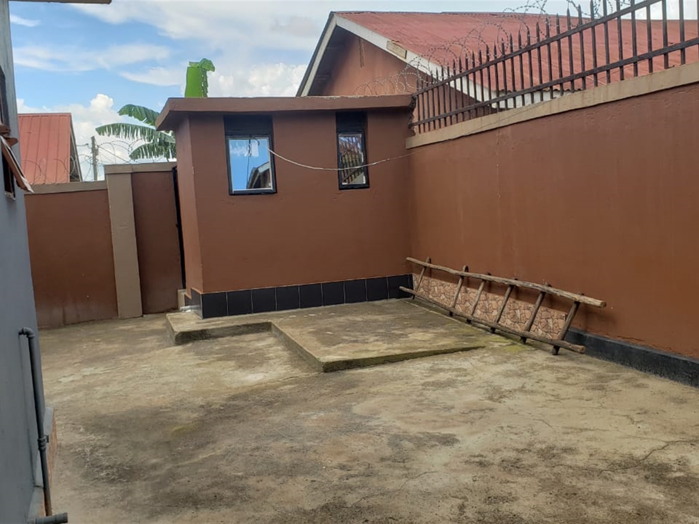 Bungalow for sale in Mengo Kampala