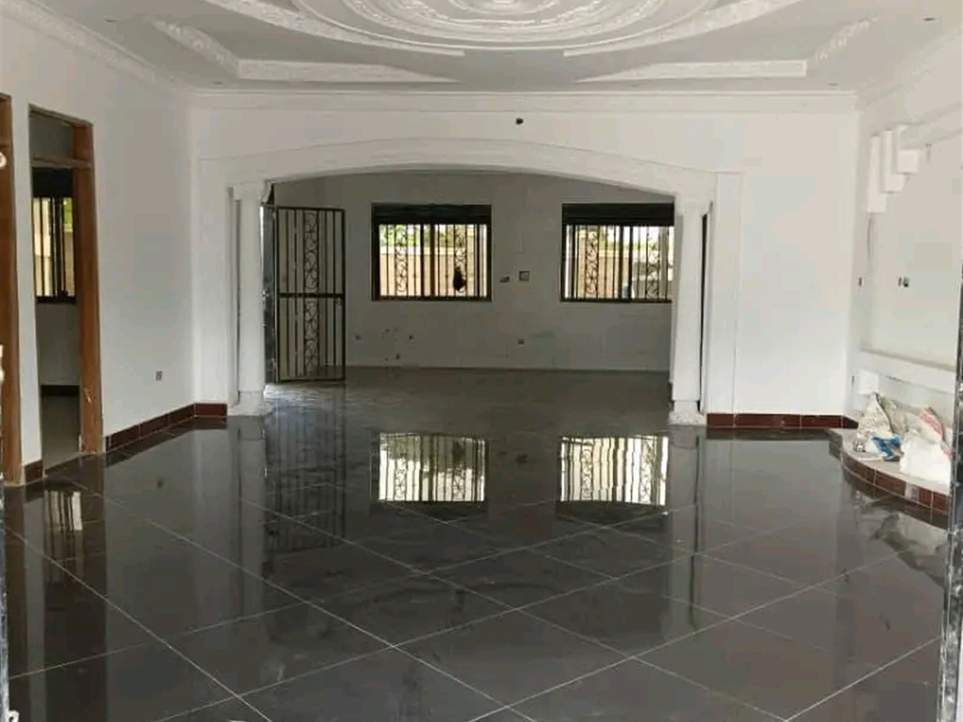 Bungalow for sale in Kiweebwa Wakiso