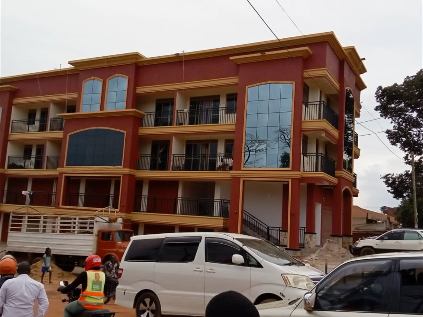 Commercial block for sale in Makindye Kampala