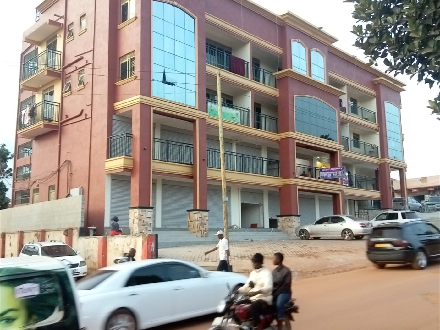 Commercial block for sale in Makindye Kampala