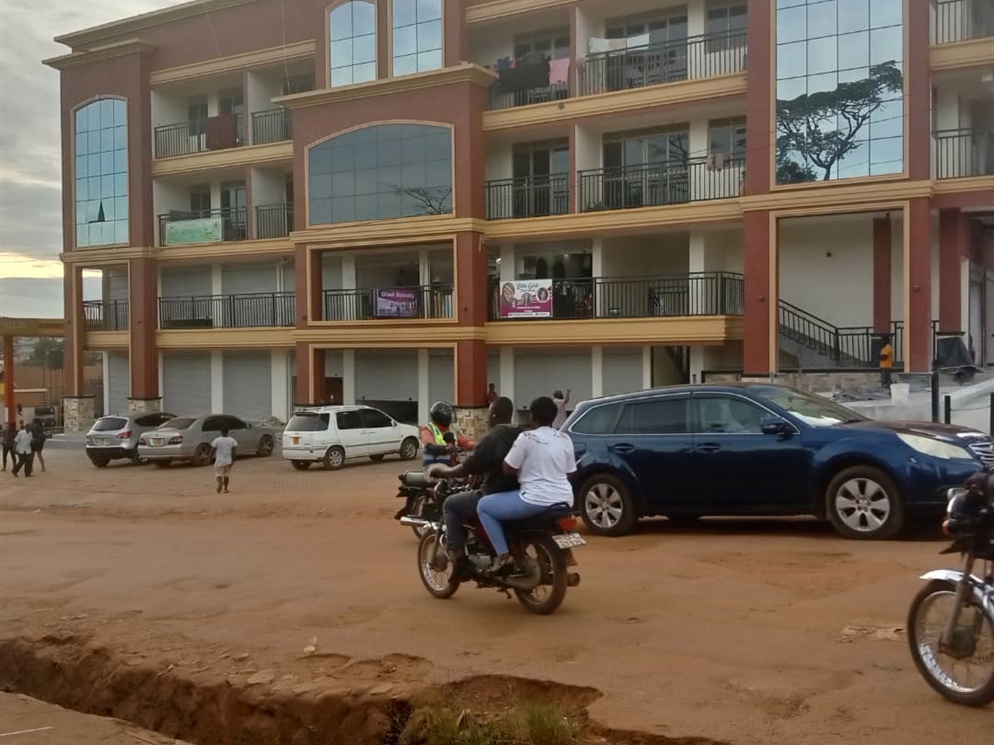 Commercial block for sale in Makindye Kampala