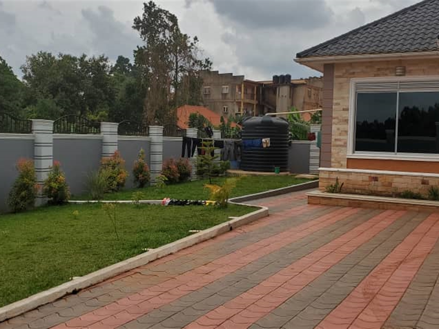 Bungalow for sale in Kitende Wakiso