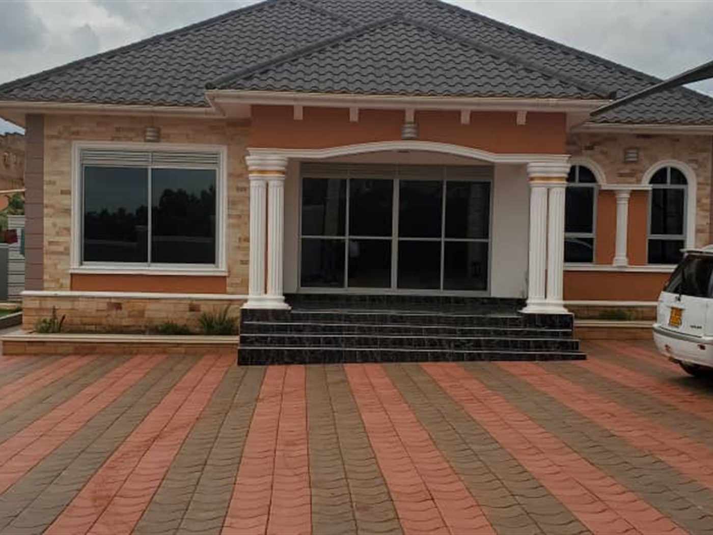 Bungalow for sale in Kitende Wakiso