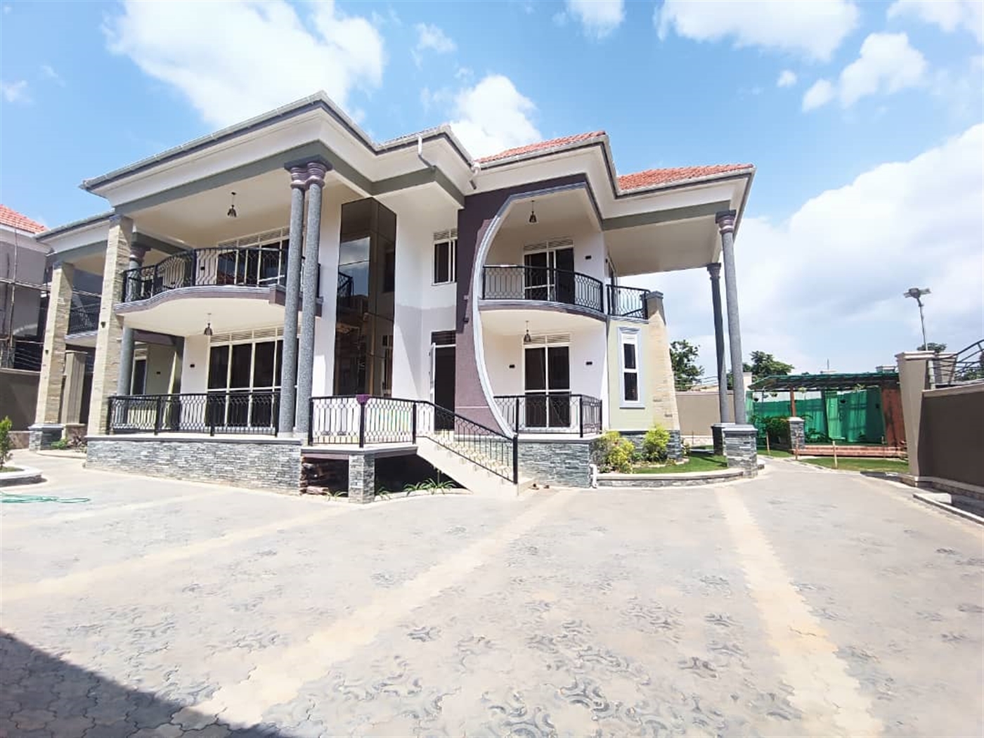 Storeyed house for sale in Najjera Wakiso