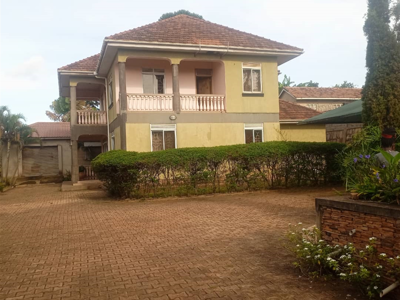 Storeyed house for sale in Bunamwaaya Wakiso