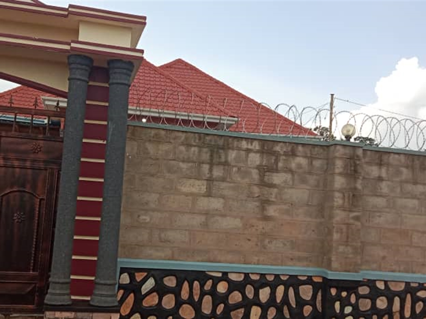 Bungalow for sale in Sserinya Wakiso