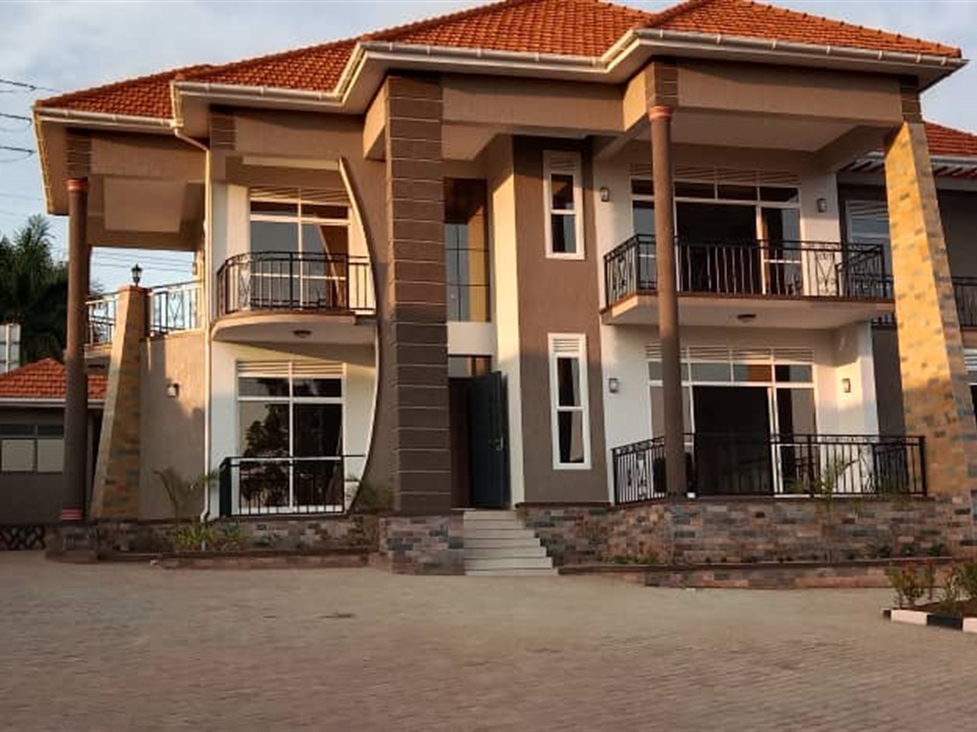 Storeyed house for sale in Akright Wakiso