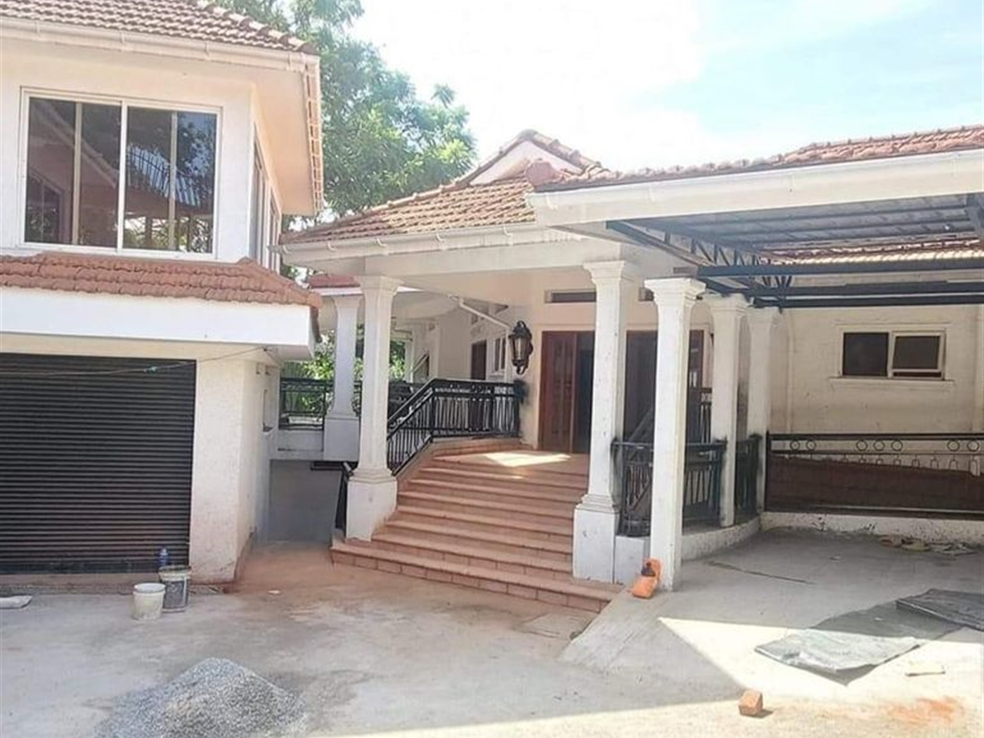 Storeyed house for sale in Kololo Kampala