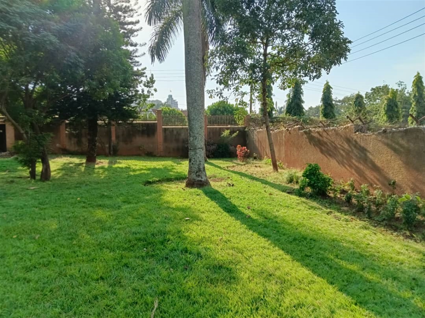 Bungalow for sale in Naguru Kampala