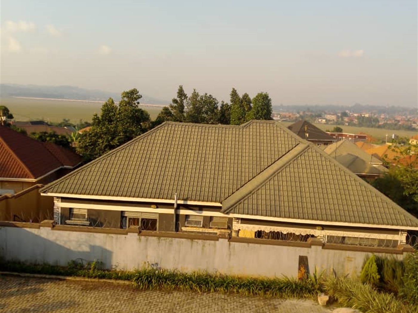 Storeyed house for sale in Kitala Wakiso