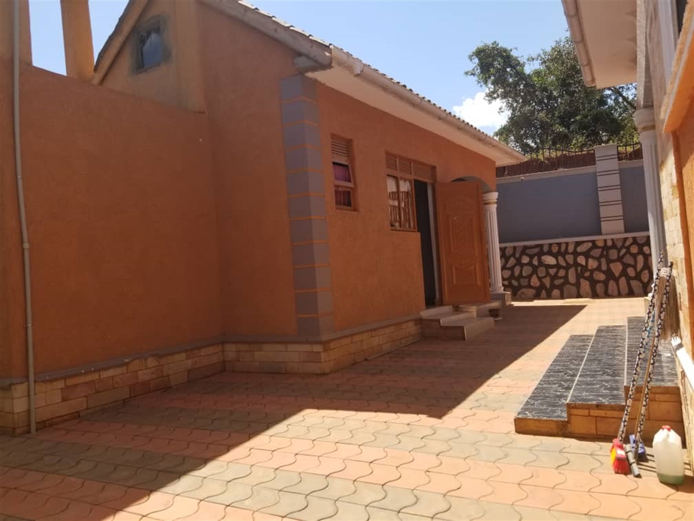 Bungalow for sale in Makandwa Wakiso