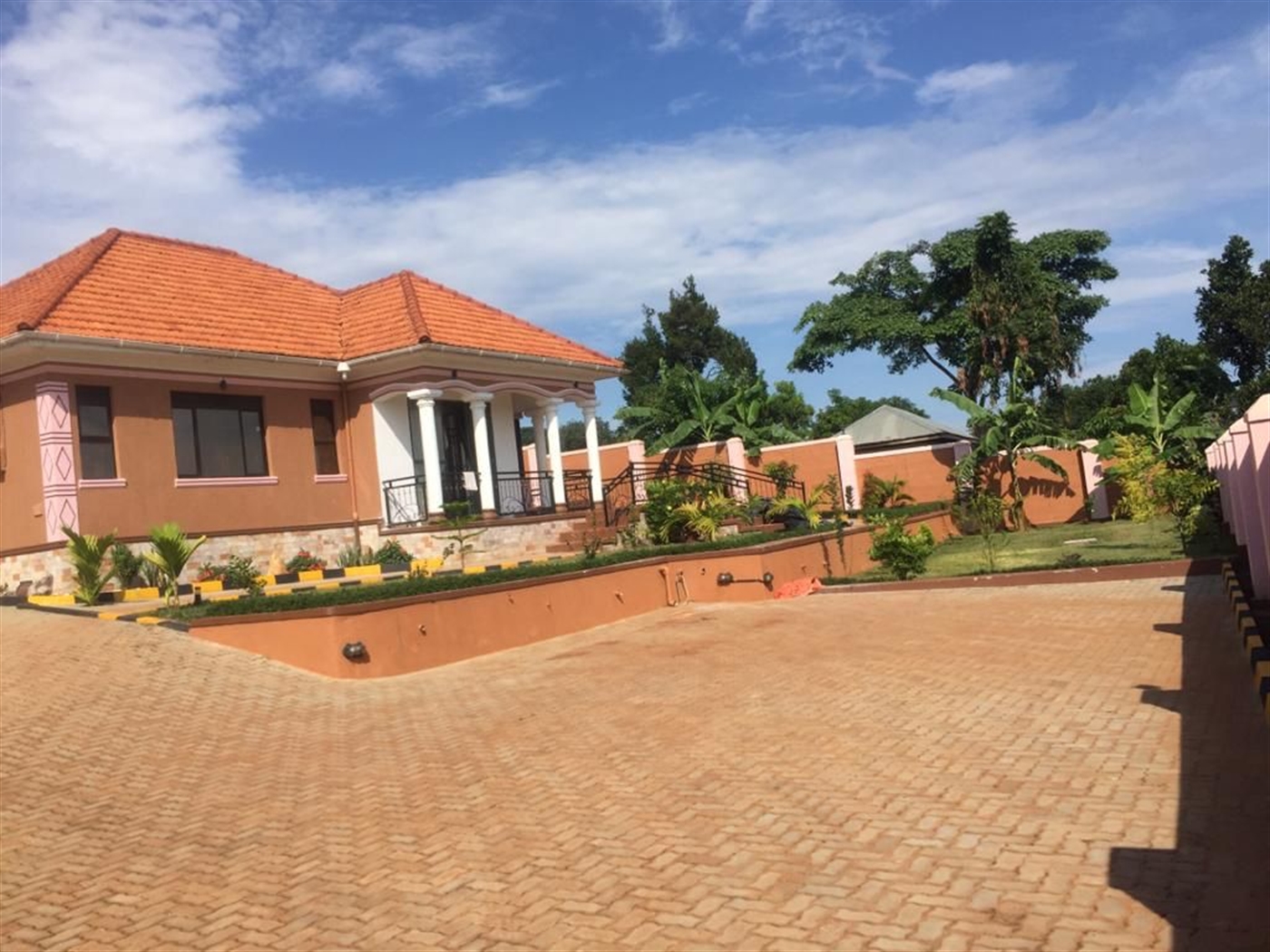 Bungalow for sale in Garuga Wakiso