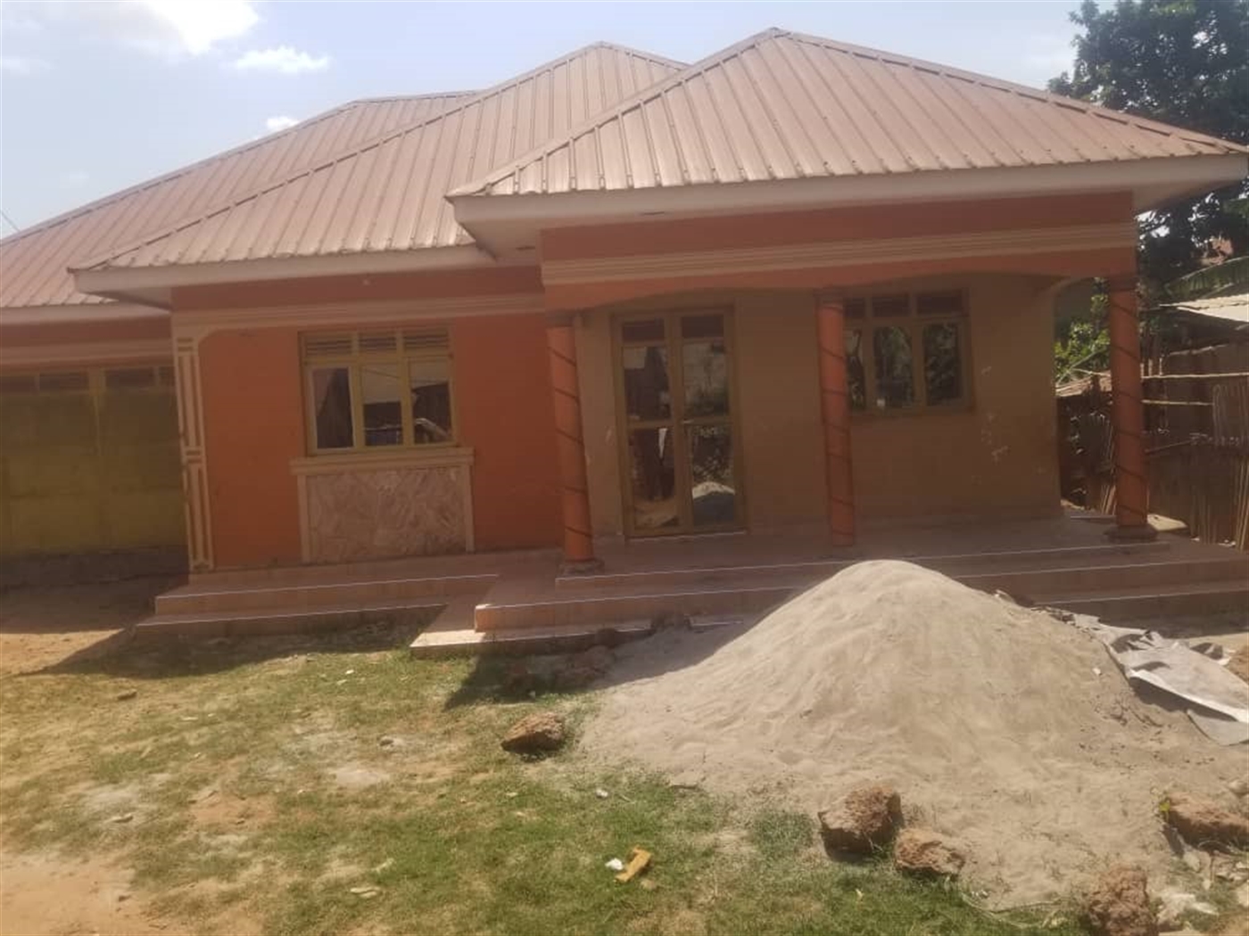 Bungalow for sale in Katale Wakiso