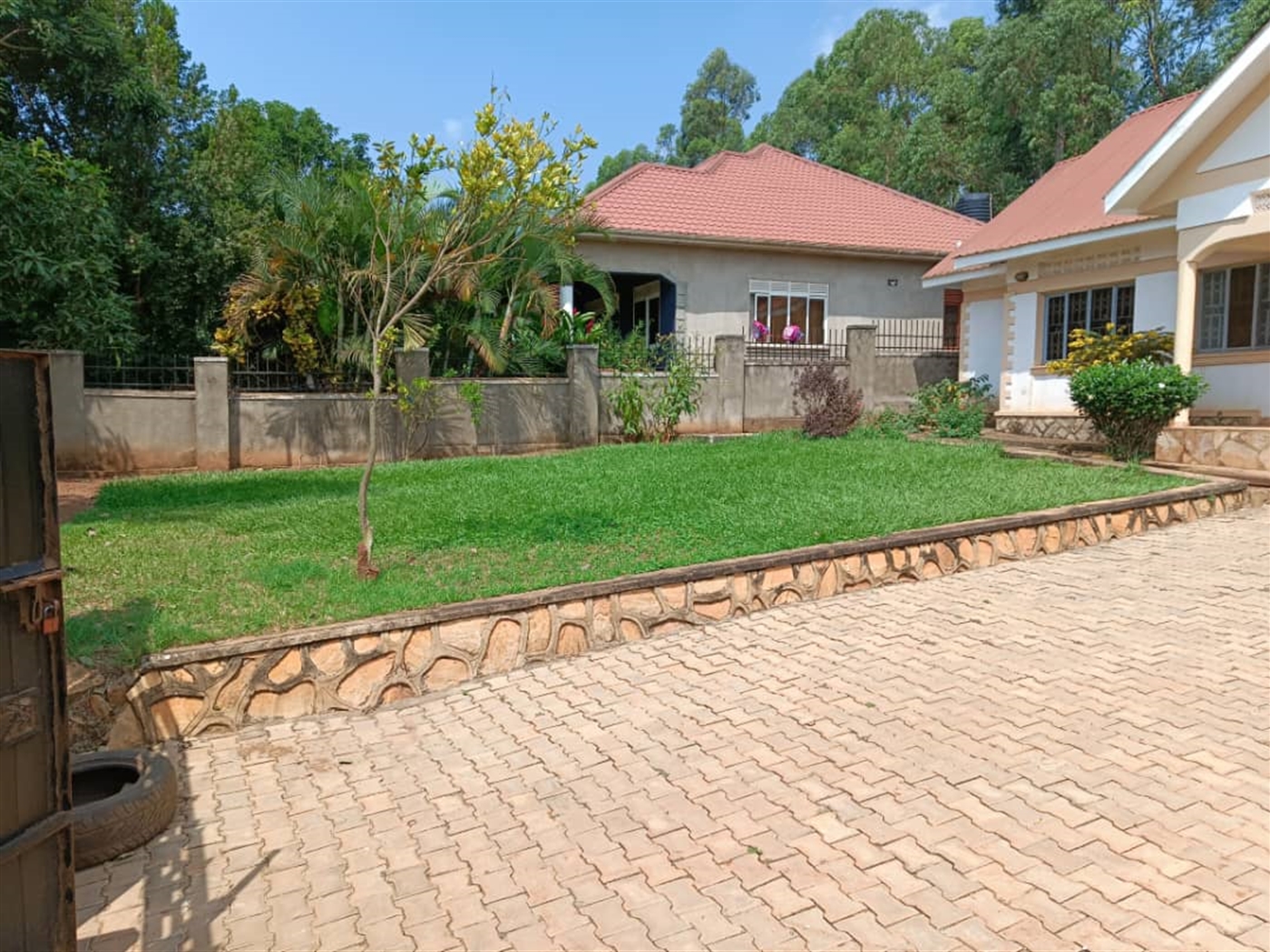 Bungalow for sale in Kira Wakiso