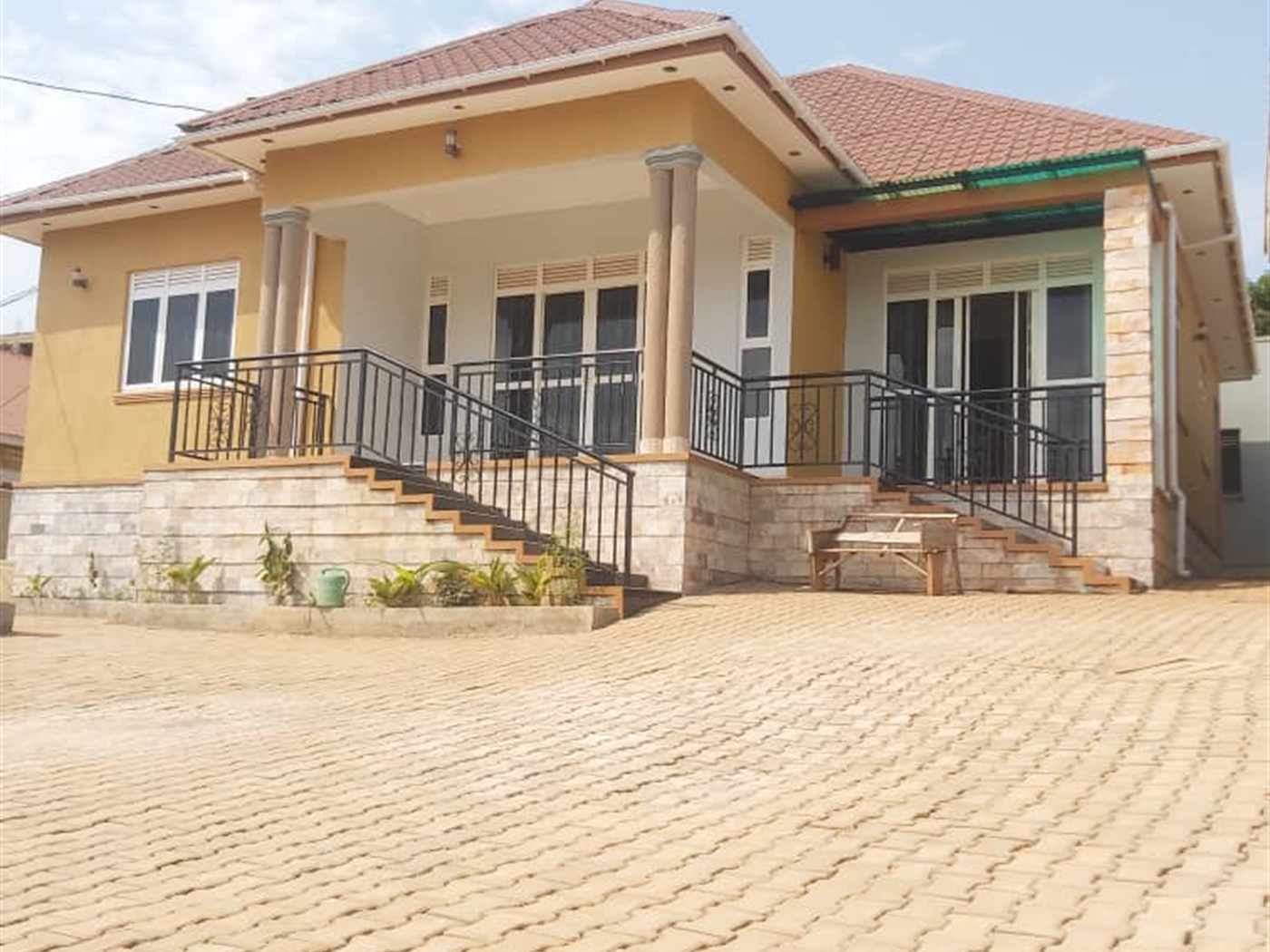 Bungalow for sale in Kitende Wakiso