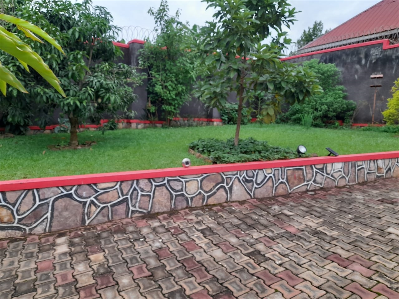 Bungalow for sale in Matugga Wakiso