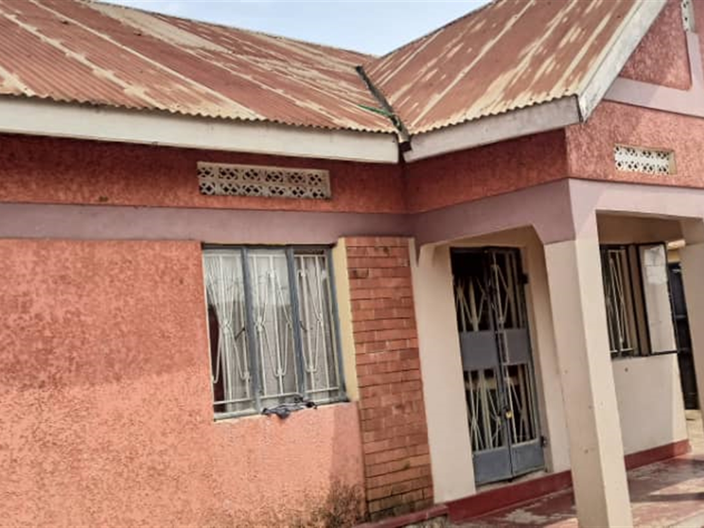 Bungalow for sale in Kira Wakiso