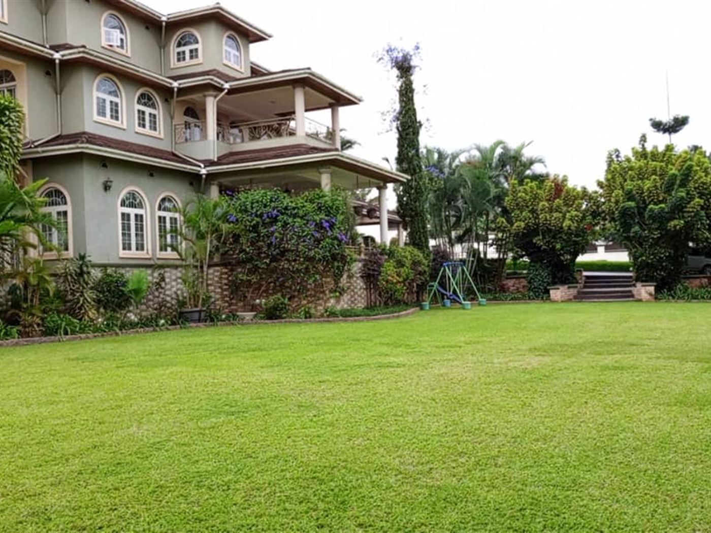 Mansion for sale in Mbuya Kampala