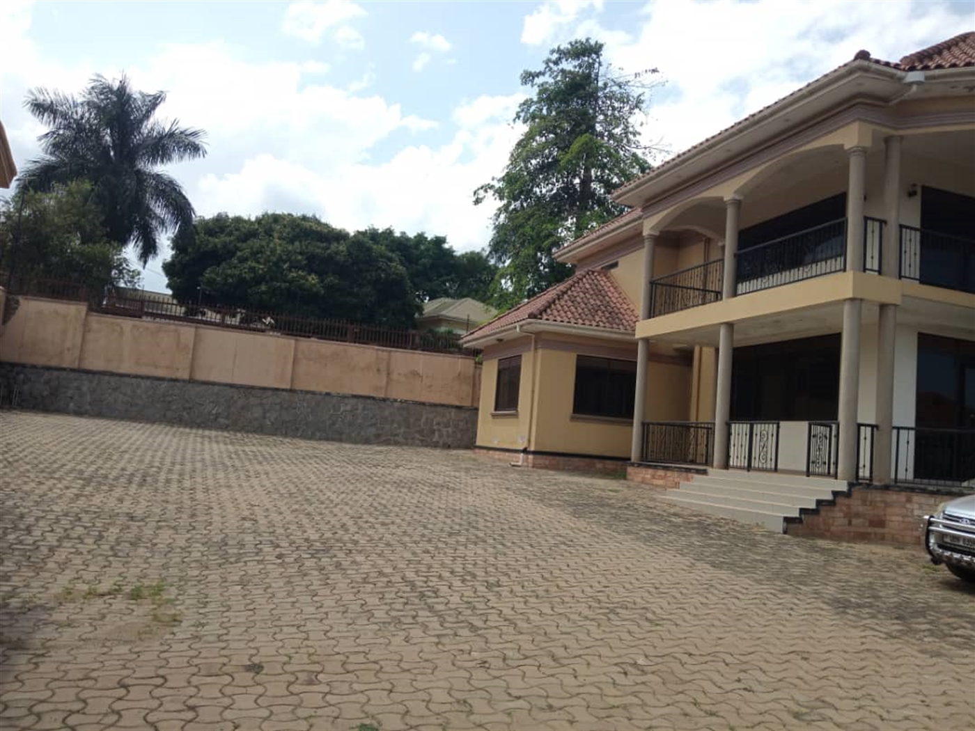 Bungalow for sale in Kigo Wakiso