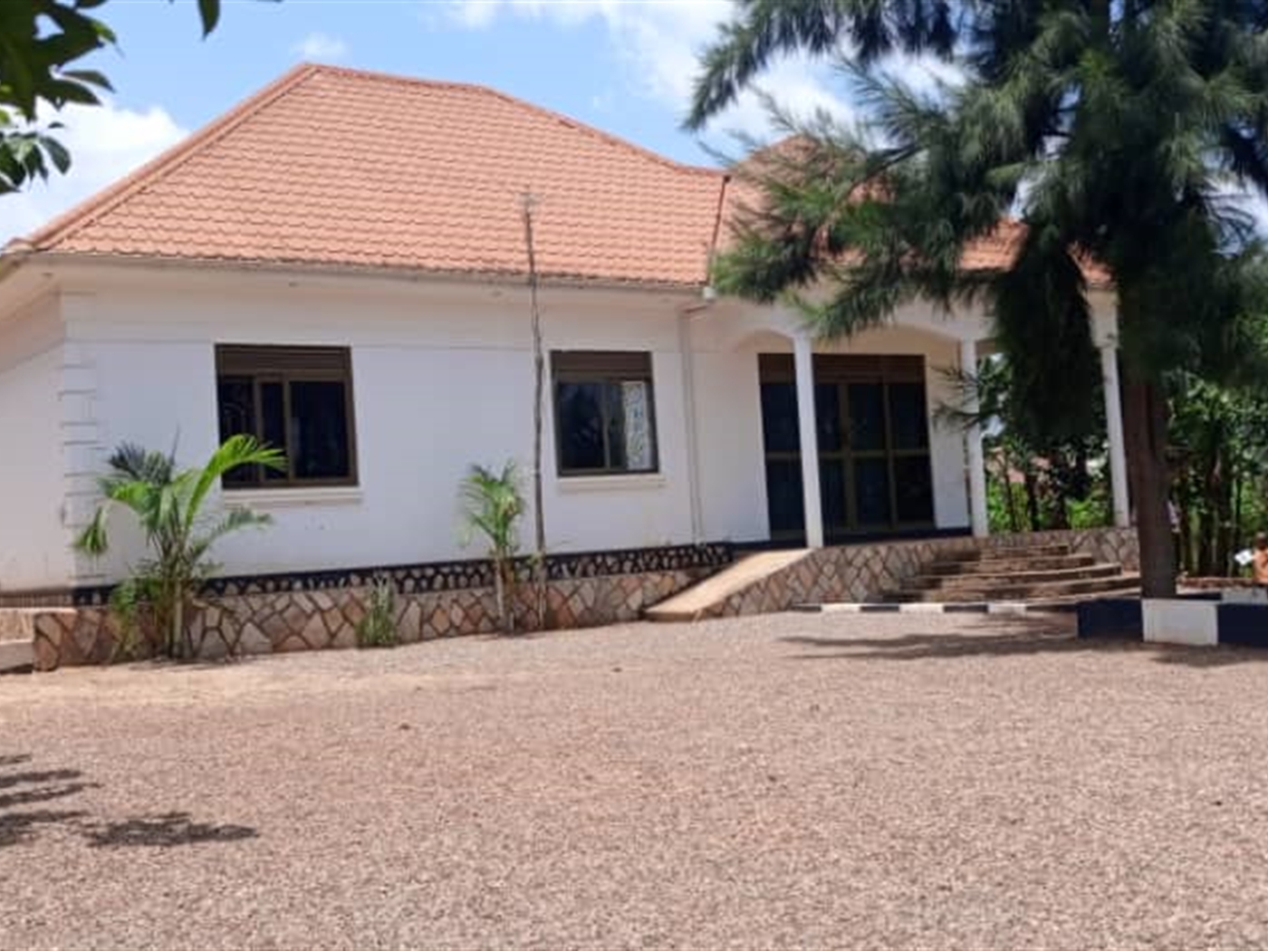 Bungalow for sale in Busiika Wakiso